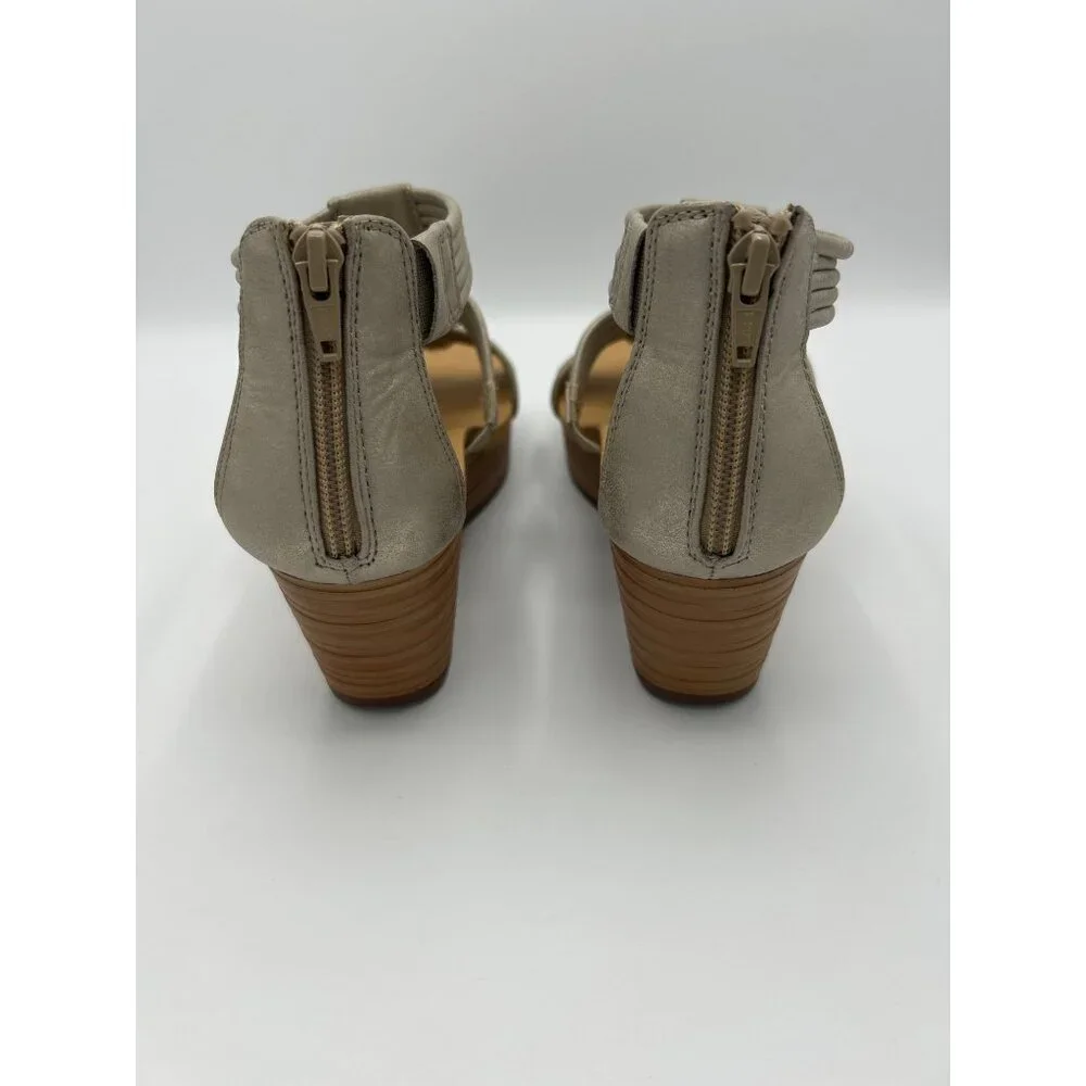 Baretraps Women's Strappy Stetchy Wedge Sandals Size 8M Gray Metallic